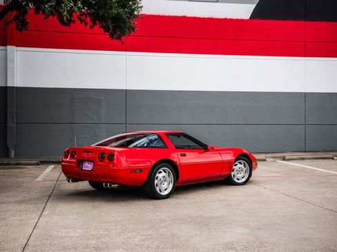 Used 1994 Chevrolet Corvette Coupe RWD image 50