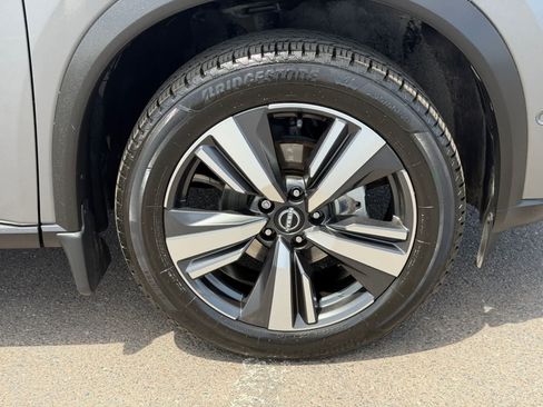 Certified 2023 Nissan Rogue SL w/ SL Premium Package FWD image 10