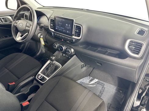 Used 2023 Hyundai Venue SEL FWD image 27