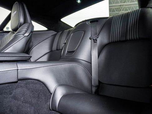 Used 2021 Aston Martin DB11 Coupe image 23