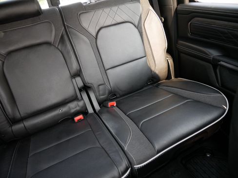 Used 2025 RAM 1500 Limited AWD/4WD image 14