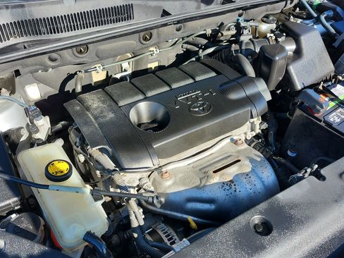 Used 2011 Toyota RAV4 Base image 22