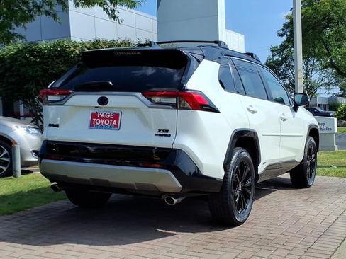 Certified 2022 Toyota RAV4 XSE w/ XSE Grade Weather Package AWD/4WD image 4