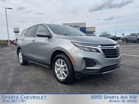 Used 2023 Chevrolet Equinox LT AWD/4WD image 1