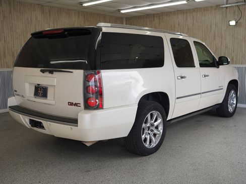 Used 2012 GMC Yukon XL Denali image 10