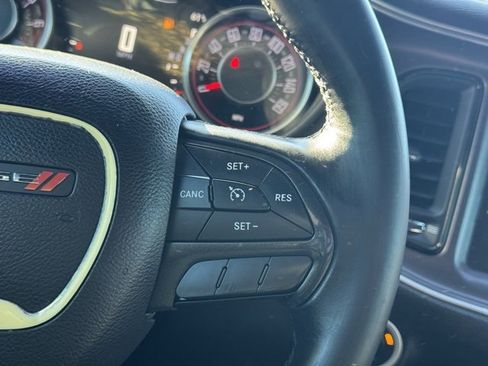 Used 2016 Dodge Challenger SXT w/ Driver Convenience Group image 21