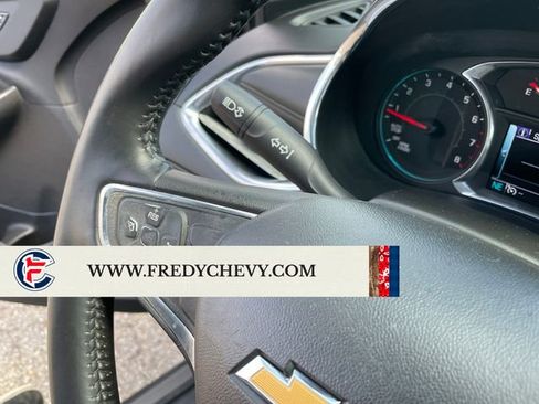 Used 2017 Chevrolet Malibu LT w/ Leather Package FWD image 32