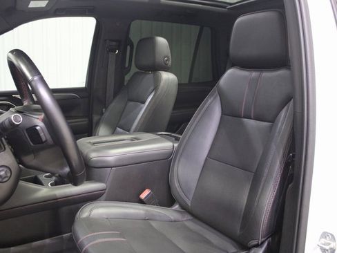 Used 2021 Chevrolet Tahoe RST w/ Luxury Package image 12