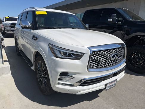 Used 2023 INFINITI QX80 Sensory w/ All-Season Package AWD/4WD image 1