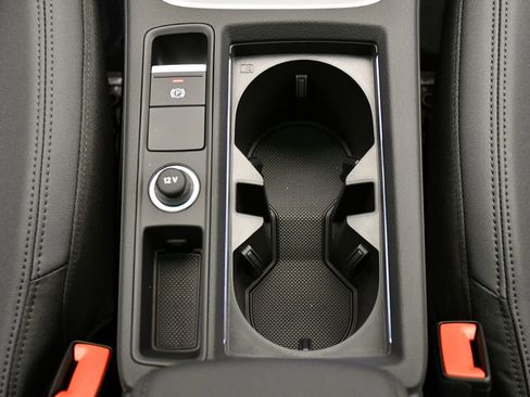 Certified 2025 Audi Q3 2.0T Premium Plus w/ Premium Plus Package image 32