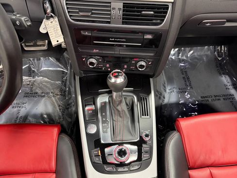 Used 2013 Audi S5 Prestige w/ Prestige Pkg image 3
