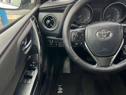 Used 2018 Toyota Corolla iM image 20