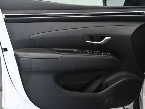 Used 2024 Hyundai Tucson SE image 22