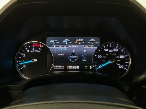 Used 2019 Ford F250 Lariat w/ Lariat Ultimate Package AWD/4WD image 26