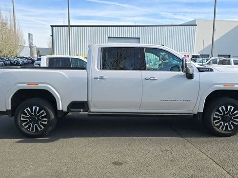 Used 2024 GMC Sierra 3500 Denali Ultimate image 39