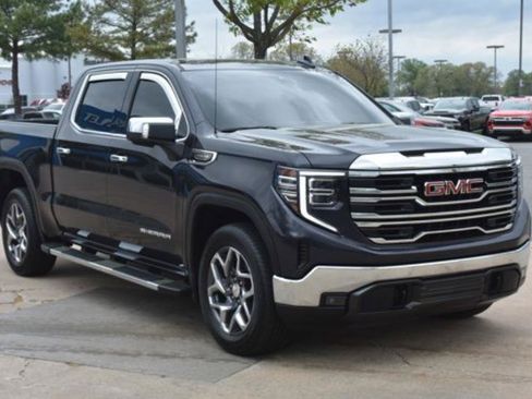 Used 2023 GMC Sierra 1500 SLT w/ SLT Premium Package RWD image 1