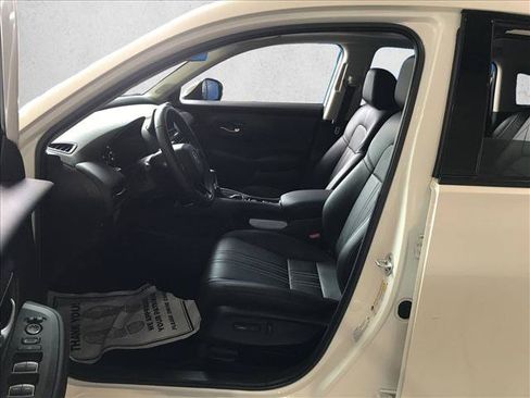 Certified 2025 Honda HR-V EX-L image 14