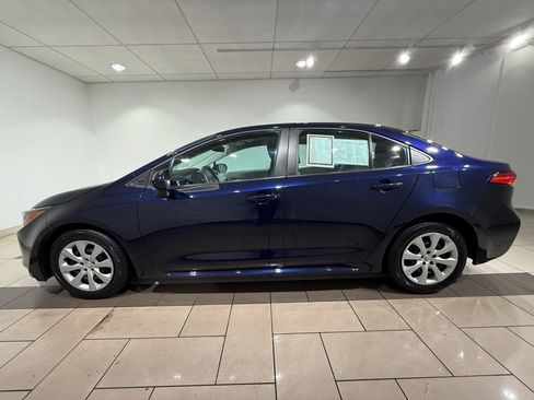 Certified 2024 Toyota Corolla LE image 2