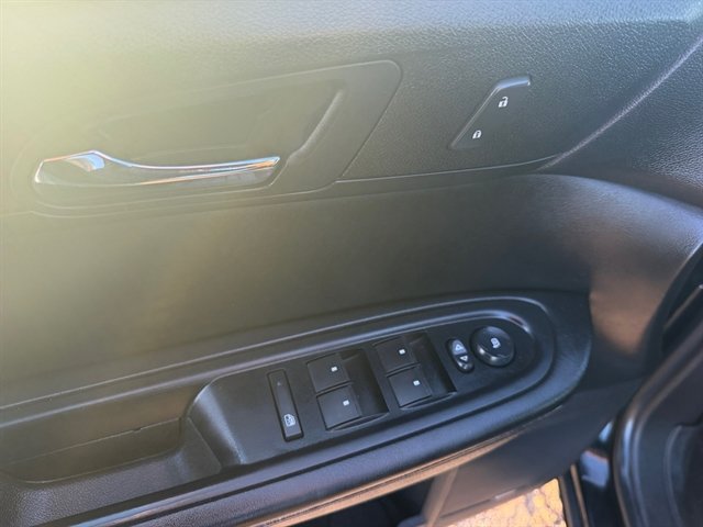 Used 2016 GMC Acadia SLT AWD/4WD image 23