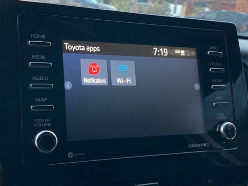 Used 2022 Toyota Camry SE FWD image 22
