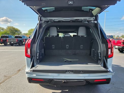 New 2025 Ford Expedition Platinum w/ Stealth Performance Package image 28