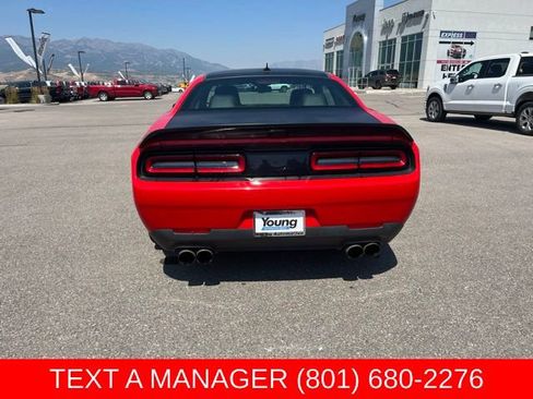 Used 2022 Dodge Challenger R/T Scat Pack RWD image 5