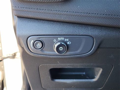 Used 2024 Chevrolet TrailBlazer LT w/ LT Cold Weather Package image 31