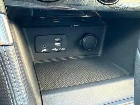 Used 2023 Subaru Forester Touring AWD/4WD image 28