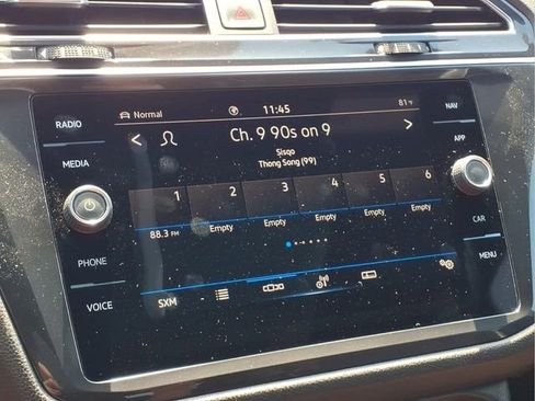 Used 2023 Volkswagen Tiguan SEL R-Line image 5