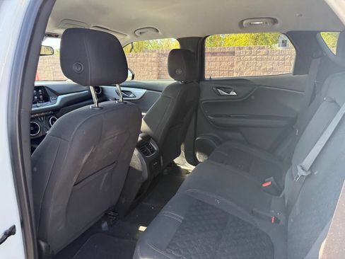 Used 2022 Chevrolet Blazer LT FWD image 11