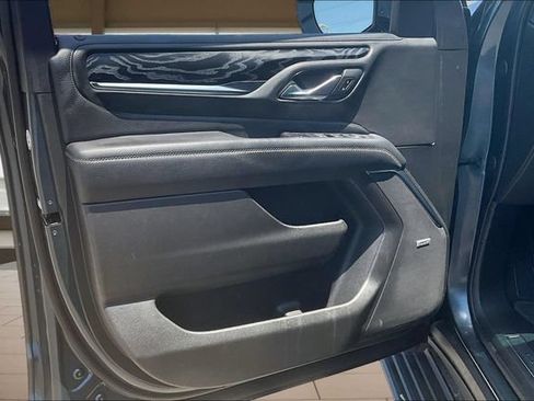 Used 2021 GMC Yukon Denali w/ Denali Premium Package AWD/4WD image 23