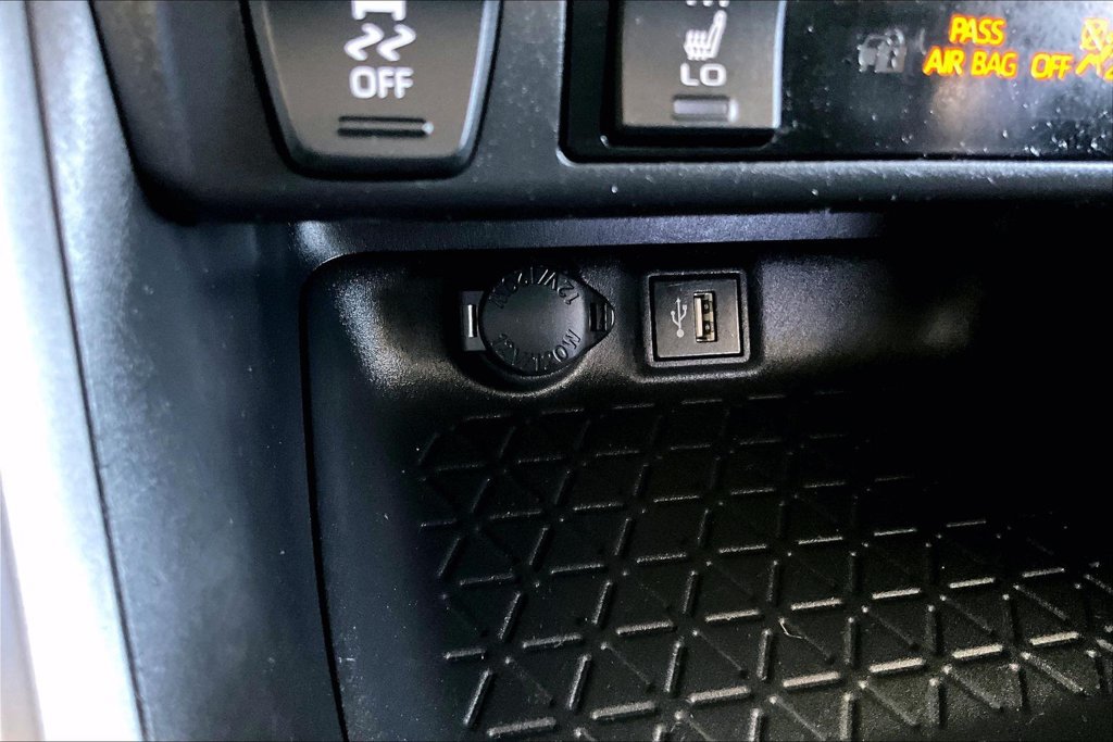 Used 2023 Toyota RAV4 XLE w/ Convenience Package AWD/4WD image 16