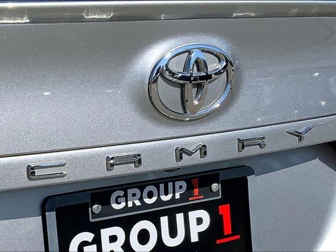 Used 2022 Toyota Camry SE FWD image 31