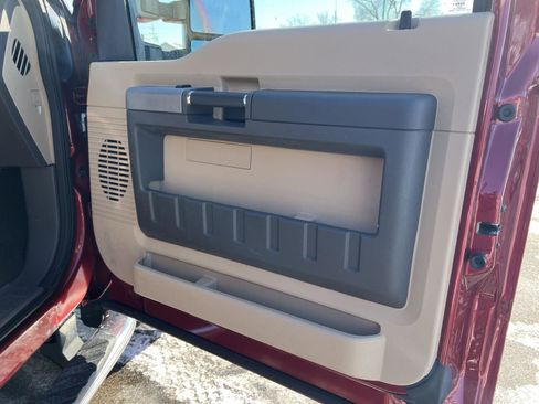 Used 2016 Ford F350 XLT w/ Snow Plow Prep Package image 18