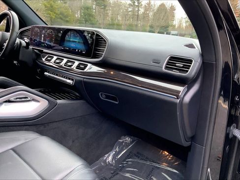 Used 2022 Mercedes-Benz GLS 450 4MATIC image 18