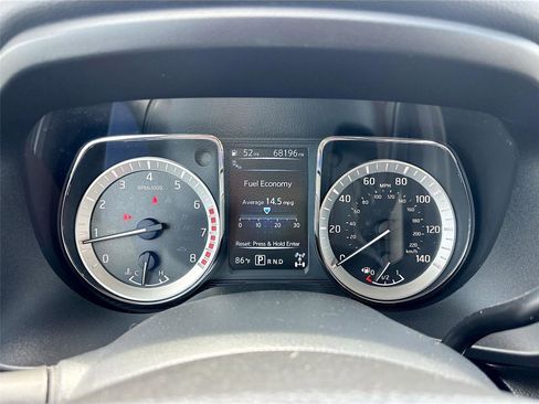 Used 2016 Nissan Titan Platinum Reserve AWD/4WD image 12