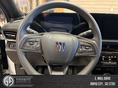 New 2026 Buick Envista Preferred image 14