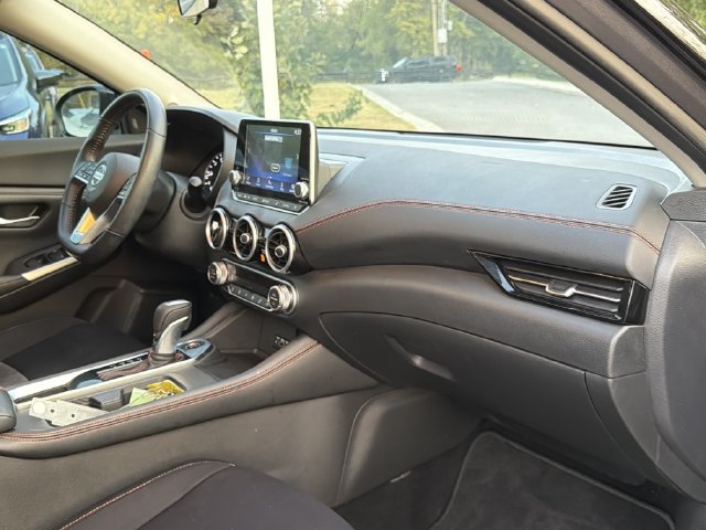 Used 2021 Nissan Sentra SR FWD image 18