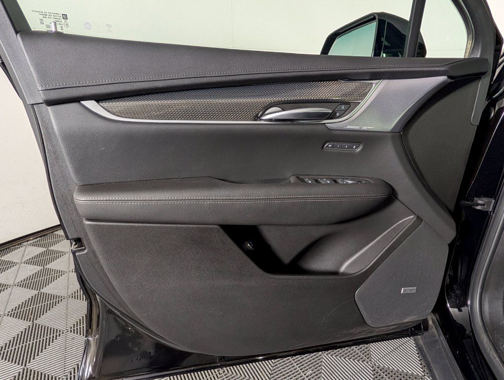 Used 2024 Cadillac XT5 Sportv AWD/4WD image 23