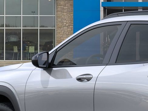 New 2026 Chevrolet Trax RS w/ Sunroof Package FWD image 12