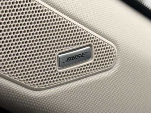 Used 2025 Nissan Rogue Platinum w/ Platinum Premium Package image 16