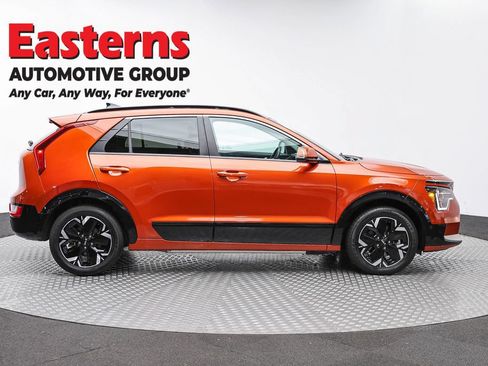 Used 2023 Kia Niro Wind w/ Wind Preserve Package FWD image 4