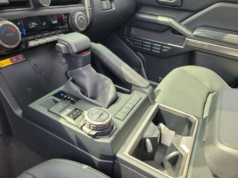 Used 2025 Toyota 4Runner TRD Off-Road Premium image 29