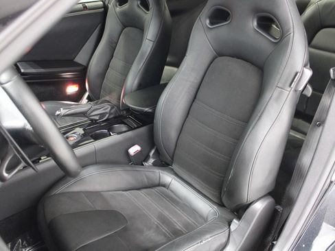 Used 2016 Nissan GT-R Premium AWD/4WD image 15