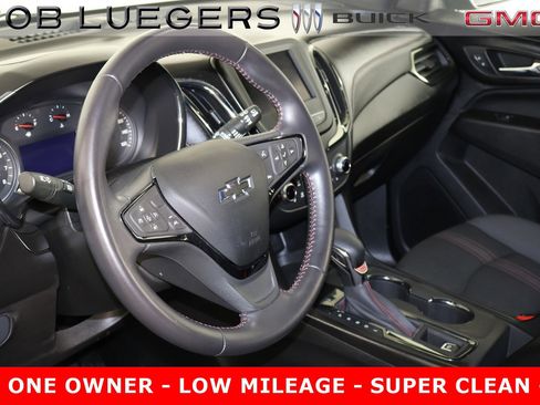 Certified 2022 Chevrolet Equinox RS w/ LPO, Floor Liner Package image 10