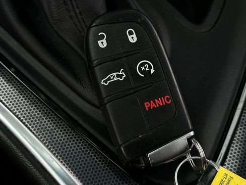 Used 2016 Dodge Challenger R/T Scat Pack w/ Leather Interior Group image 23