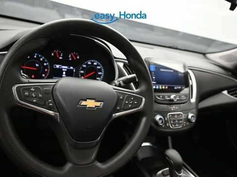 Used 2024 Chevrolet Malibu LT FWD image 10
