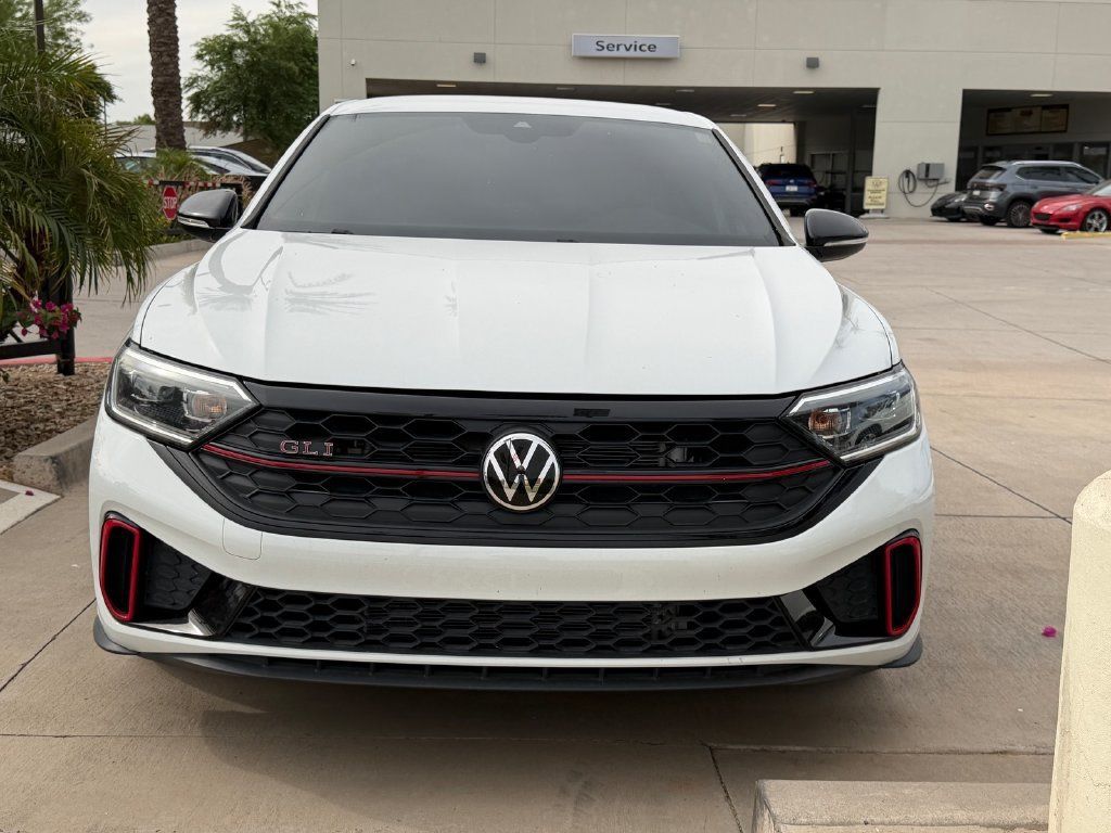 Used 2024 Volkswagen Jetta GLI 40th Anniversary Edition FWD image 7