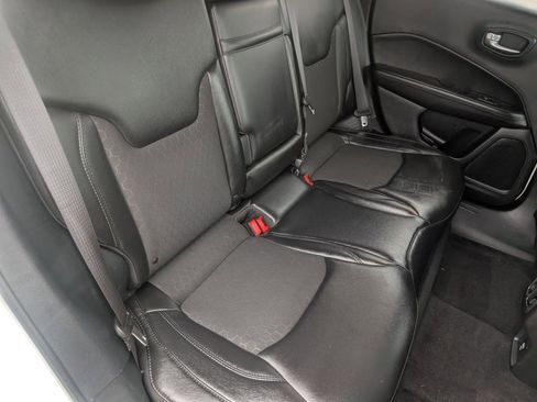 Used 2018 Jeep Compass Latitude image 13