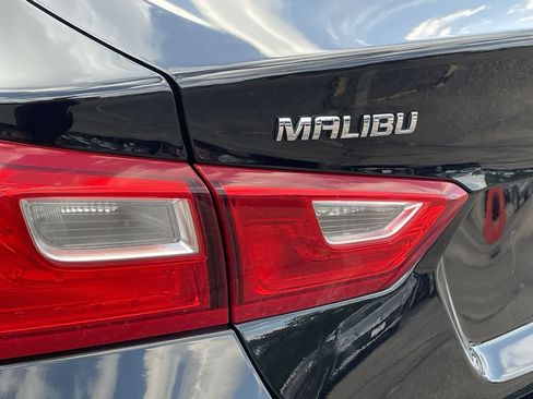 Used 2018 Chevrolet Malibu LT FWD image 33